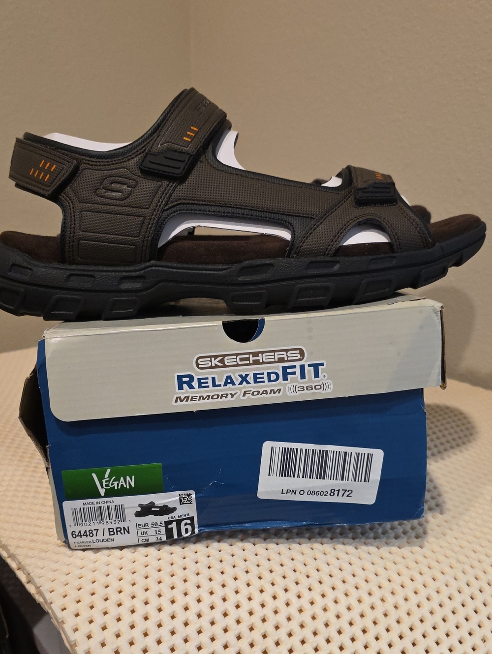 Skechers Men's Brown and Black Open-Toe Sandals 16M